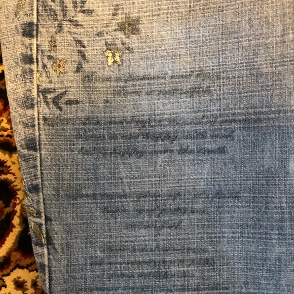 Blue flare Jeans with Distressed Details 13 - Picture 4 of 13